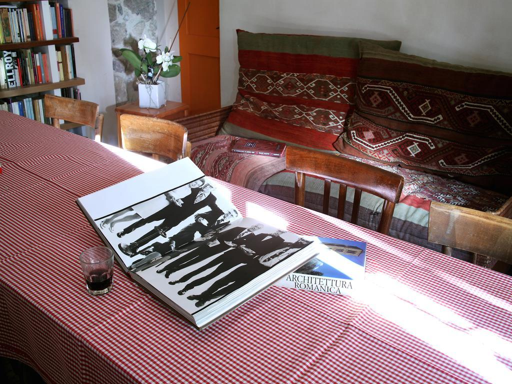 B&B Contrada Lunga Abbadia Lariana Exteriör bild